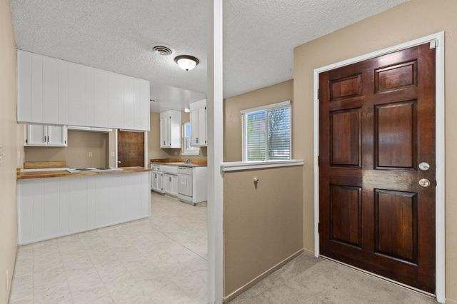 1212 Rosewood Dr, Yuba City, CA 95991