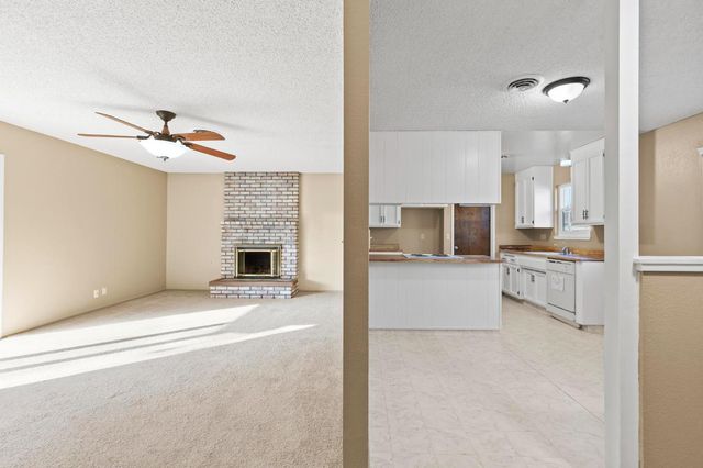 1212 Rosewood Dr, Yuba City, CA 95991