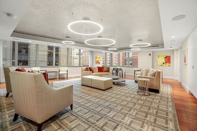 1 Charles St S 1401, Boston, MA 02116