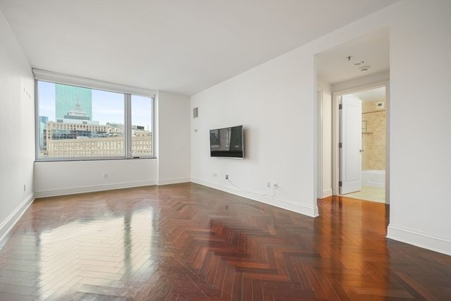 1 Charles St S 1401, Boston, MA 02116