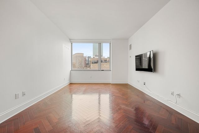 1 Charles St S 1401, Boston, MA 02116