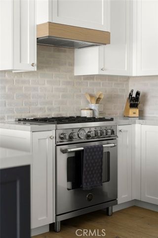 790 Hermosa Way, Laguna Beach, CA 92651