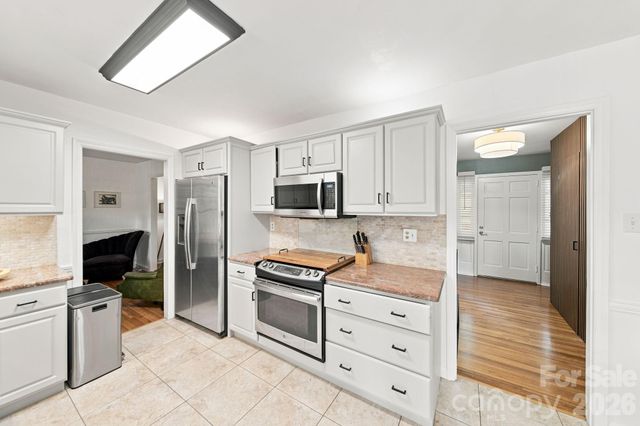 2815 Burnt Mill Road, Charlotte, NC 28210