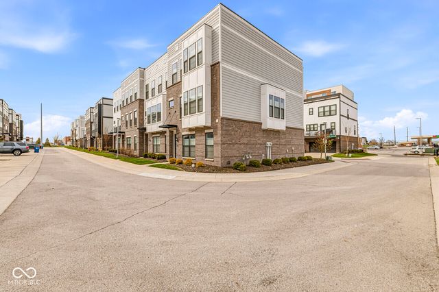 9754 Junction Station, Fishers, IN 46037