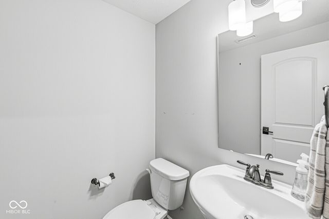 9754 Junction Station, Fishers, IN 46037