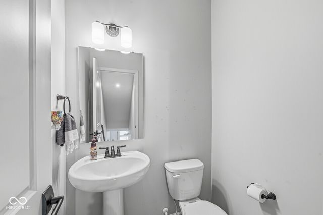 9754 Junction Station, Fishers, IN 46037