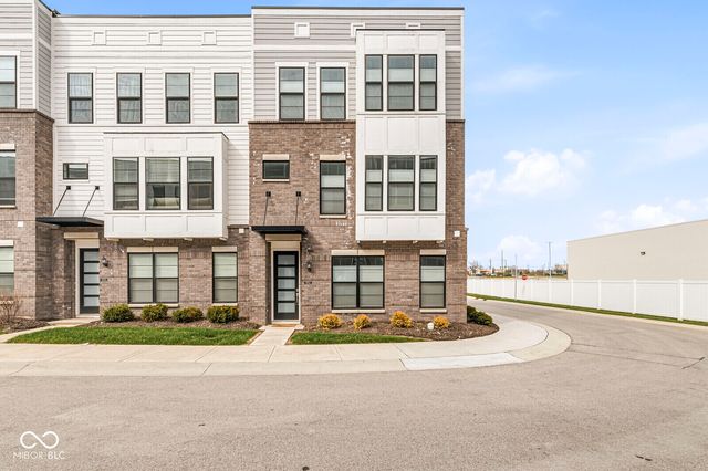 9754 Junction Station, Fishers, IN 46037