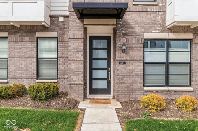 9754 Junction Station, Fishers, IN 46037