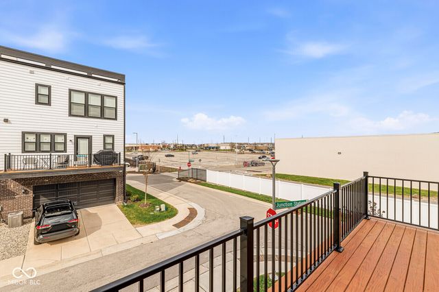 9754 Junction Station, Fishers, IN 46037