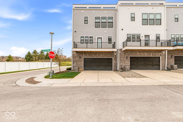 9754 Junction Station, Fishers, IN 46037