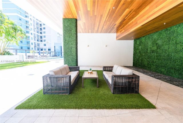 1010 SW 2nd Ave 606, Miami, FL 33130