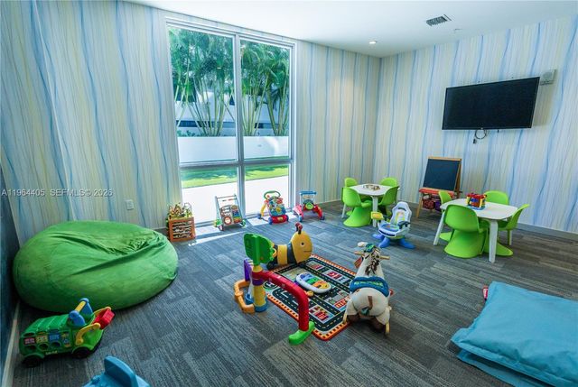 1010 SW 2nd Ave 606, Miami, FL 33130