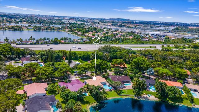 7311 Sabal Dr, Miami Lakes, FL 33014