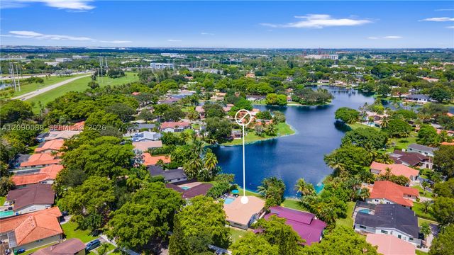 7311 Sabal Dr, Miami Lakes, FL 33014