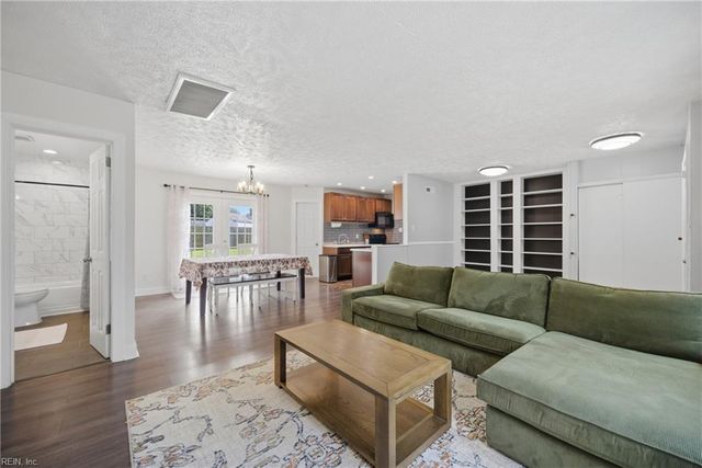 3045 Capital Hill LN, Virginia Beach, VA 23452
