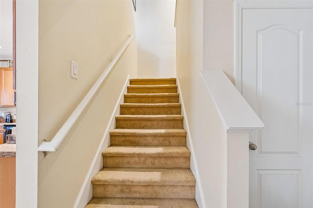 5017 WHITE SANDERLING COURT, Tampa, FL 33619