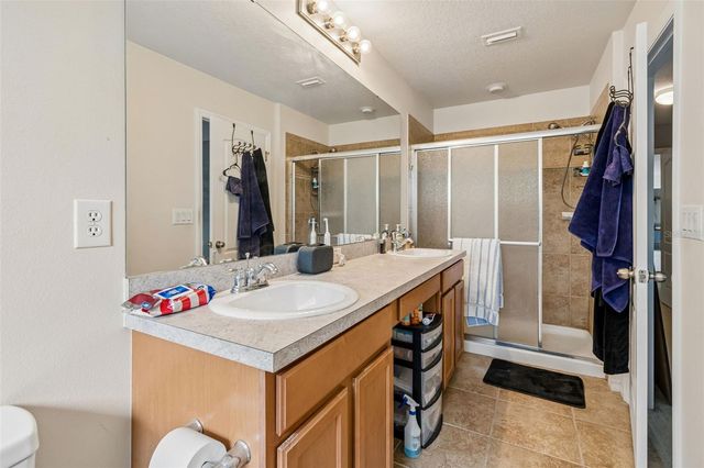 5017 WHITE SANDERLING COURT, Tampa, FL 33619