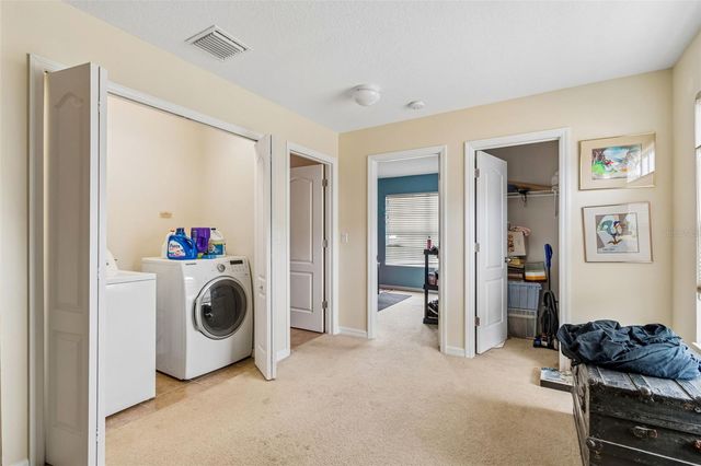 5017 WHITE SANDERLING COURT, Tampa, FL 33619