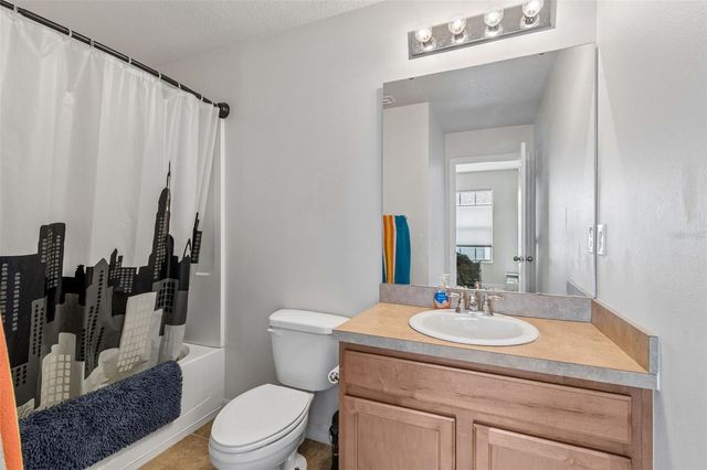 5017 WHITE SANDERLING COURT, Tampa, FL 33619