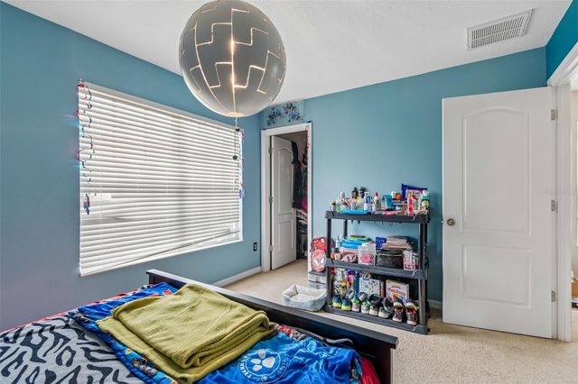 5017 WHITE SANDERLING COURT, Tampa, FL 33619
