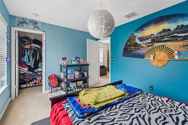 5017 WHITE SANDERLING COURT, Tampa, FL 33619