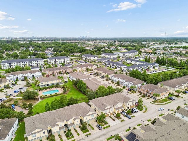 5017 WHITE SANDERLING COURT, Tampa, FL 33619
