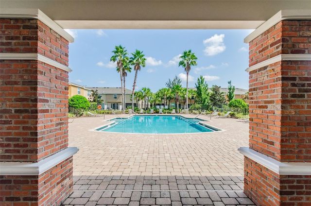 5017 WHITE SANDERLING COURT, Tampa, FL 33619
