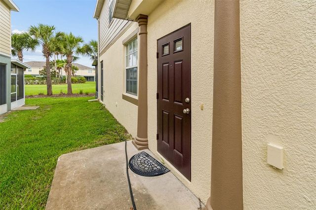 5017 WHITE SANDERLING COURT, Tampa, FL 33619