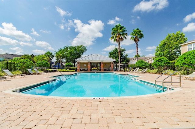 5017 WHITE SANDERLING COURT, Tampa, FL 33619