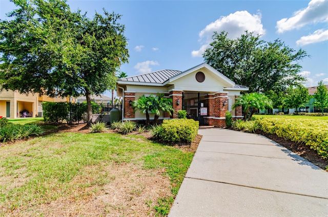 5017 WHITE SANDERLING COURT, Tampa, FL 33619