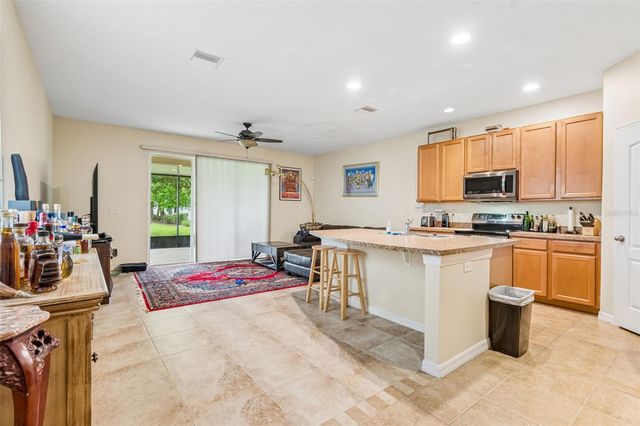 5017 WHITE SANDERLING COURT, Tampa, FL 33619