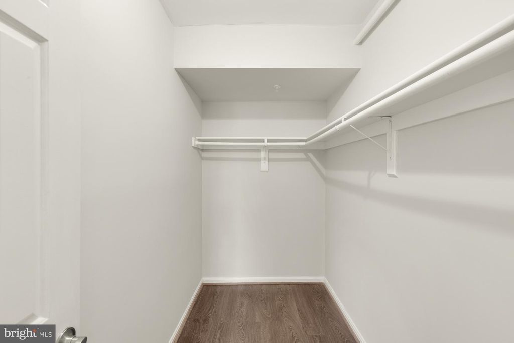 3804 RODMAN ST NW #302, Washington, DC 20016