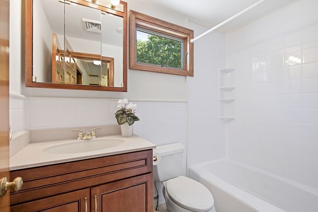95 Greenland Pond Rd., Brewster, MA 02631
