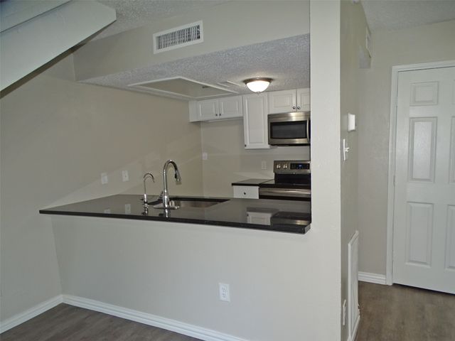 4628 Country Creek Drive 1208, Dallas, TX 75236
