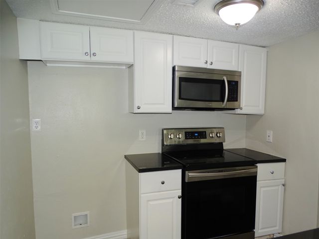 4628 Country Creek Drive 1208, Dallas, TX 75236