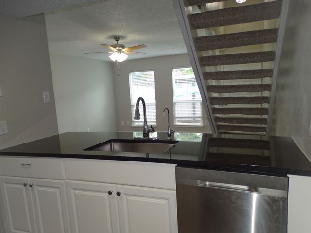 4628 Country Creek Drive 1208, Dallas, TX 75236
