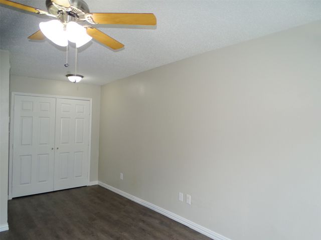 4628 Country Creek Drive 1208, Dallas, TX 75236