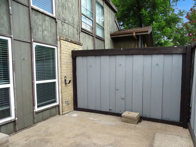 4628 Country Creek Drive 1208, Dallas, TX 75236