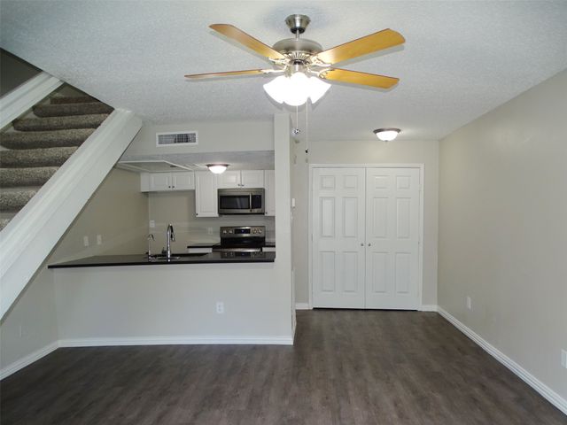 4628 Country Creek Drive 1208, Dallas, TX 75236