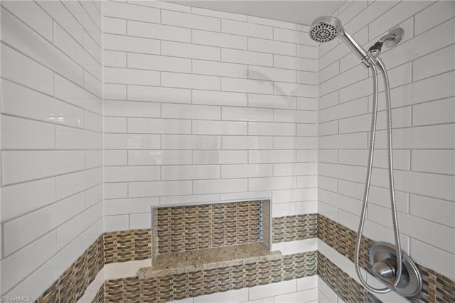 223 S Westwood Avenue, Thomasville, NC 27360