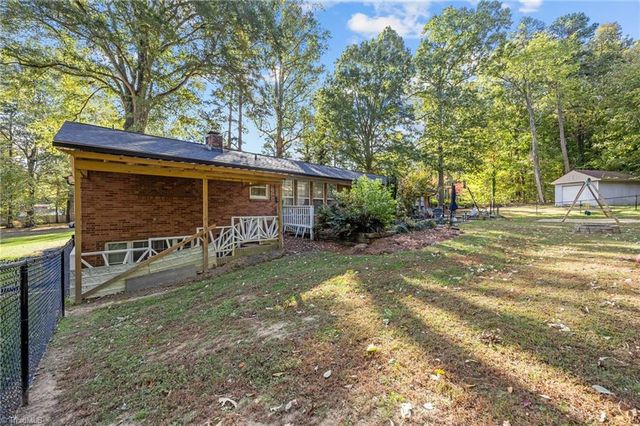 223 S Westwood Avenue, Thomasville, NC 27360