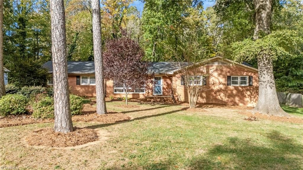 223 S Westwood Avenue, Thomasville, NC 27360