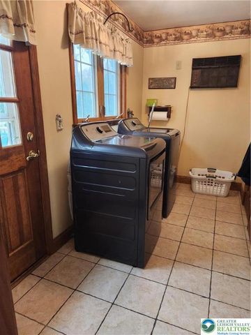 151 Garden Terrace, Nazareth Boro, PA 18064