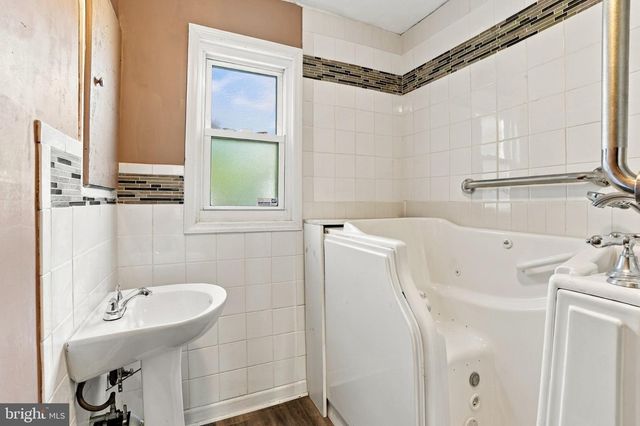 200 KING AVE, Trenton, NJ 08638