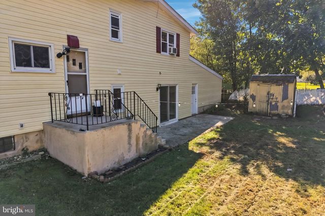 200 KING AVE, Trenton, NJ 08638
