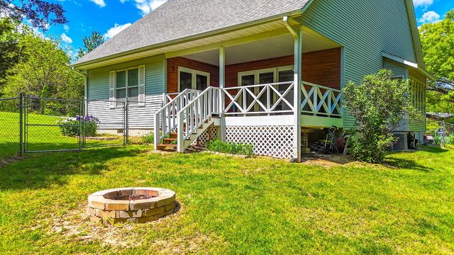 3720 N HINSHAW DR, Columbia, MO 65202
