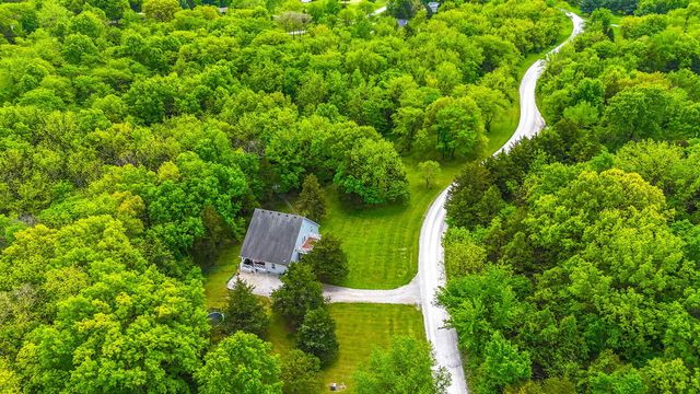 3720 N HINSHAW DR, Columbia, MO 65202