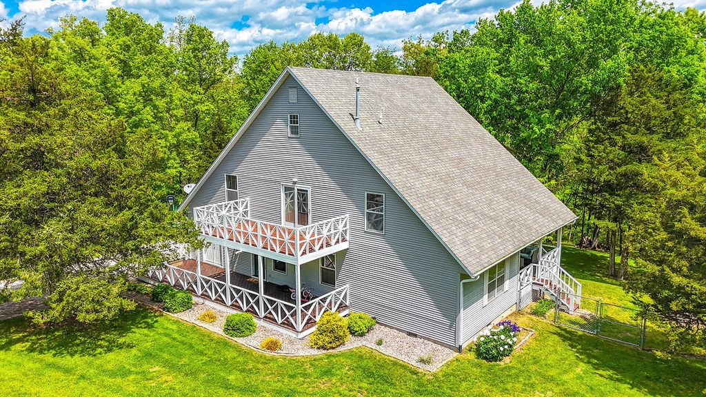 3720 N HINSHAW DR, Columbia, MO 65202
