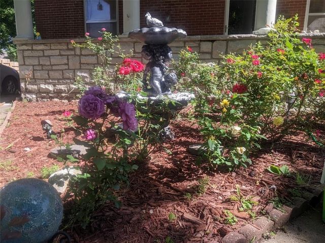 612 W Cherry Street, Nevada, MO 64772