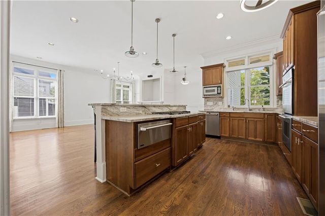 574 EAST Avenue NE, Atlanta, GA 30312